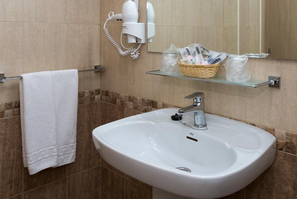 Hotel H. Ciudad De Lepe Zewnętrze zdjęcie